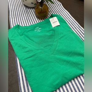 Short sleeve V neck cotton tee
